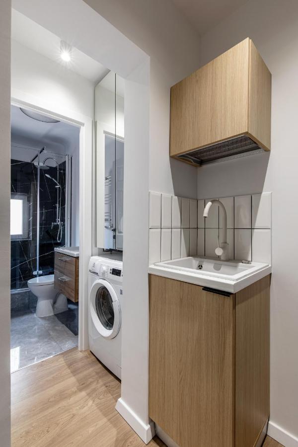 Little Attic By Citylife Suites บูคาเรสต์ ภายนอก รูปภาพ